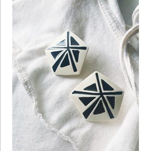 Abstract Retro Pentagon Cream & Black Post Earrings